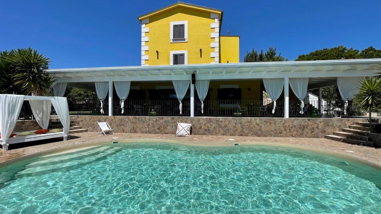 Borgo Del Nespolo Bed & Breakfast Peschici Exterior photo