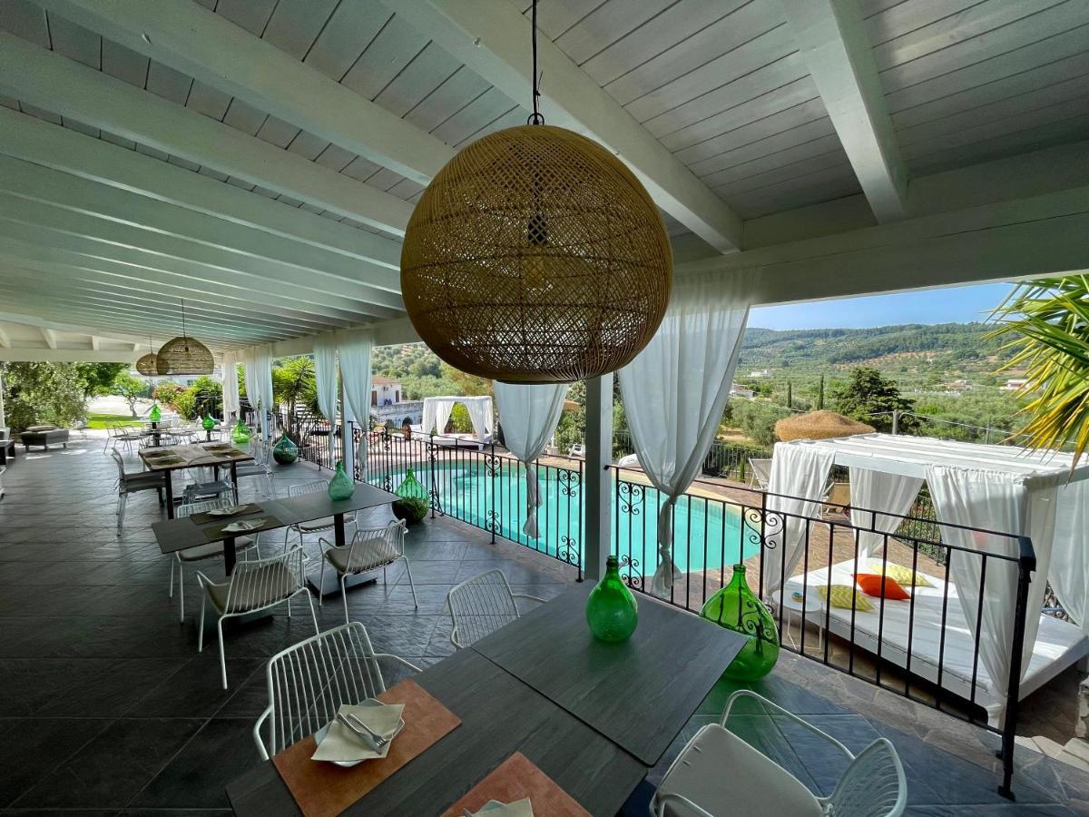 Borgo Del Nespolo Bed & Breakfast Peschici Exterior photo