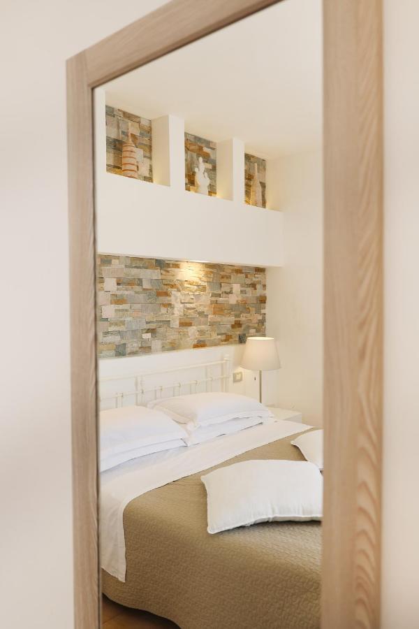 Borgo Del Nespolo Bed & Breakfast Peschici Exterior photo